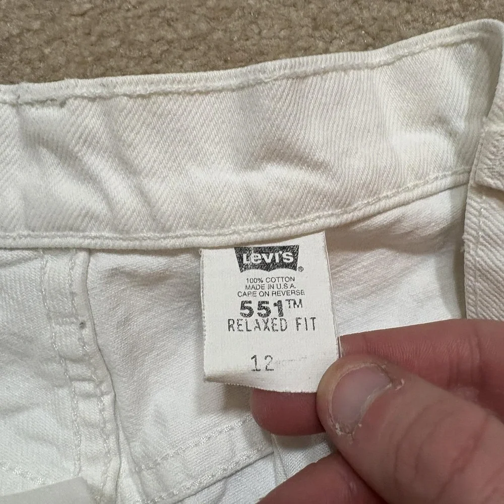 Vtg Levis 551 Jean Shorts Womens 12 High Rise White Denim Relaxed Fit Cutoff USA